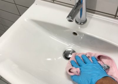 VA-clean_Sink_Cleaning